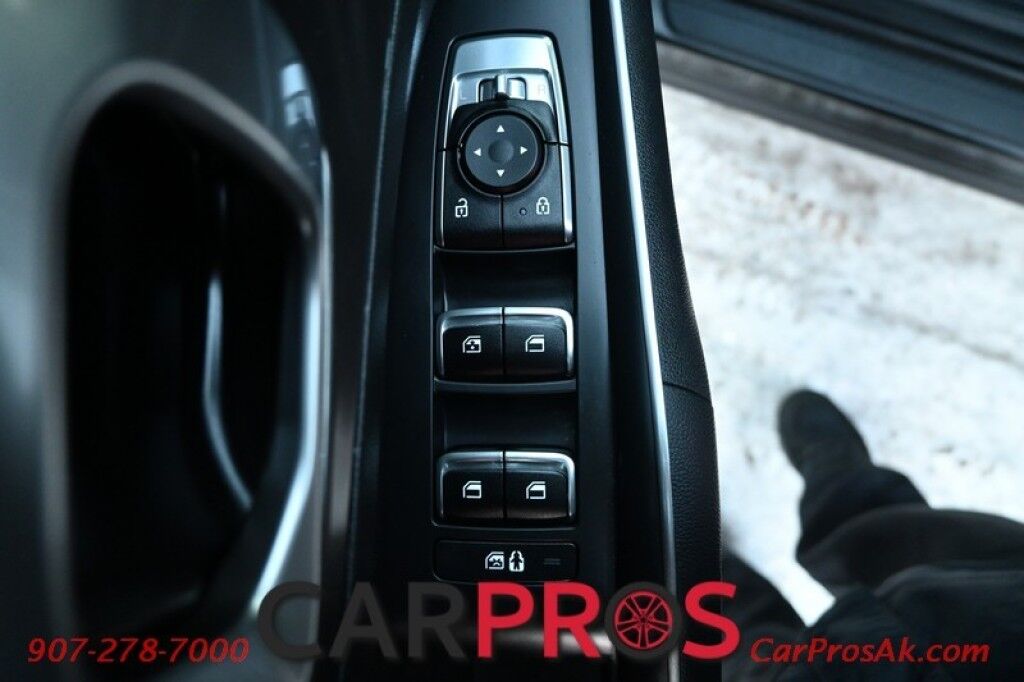 2023 Kia Sorento Hybrid EX - Power & Heated Leather Seats - Push To Start - Navigation - Bluetooth - 3rd Row - Seats 6 - Remote Start - Backup Camera - Blind Spot Alert - Keyless Entry & Push to Start - Rear Parking Sensors Anchorage AK