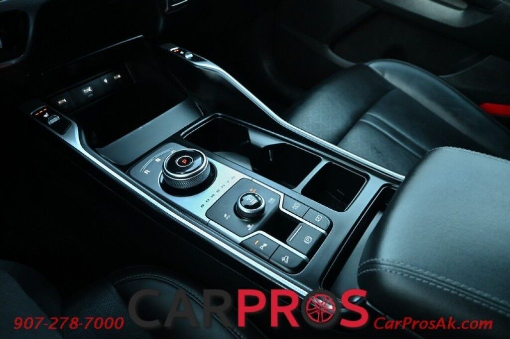 2023 Kia Sorento Hybrid EX - Power & Heated Leather Seats - Push To Start - Navigation - Bluetooth - 3rd Row - Seats 6 - Remote Start - Backup Camera - Blind Spot Alert - Keyless Entry & Push to Start - Rear Parking Sensors Anchorage AK