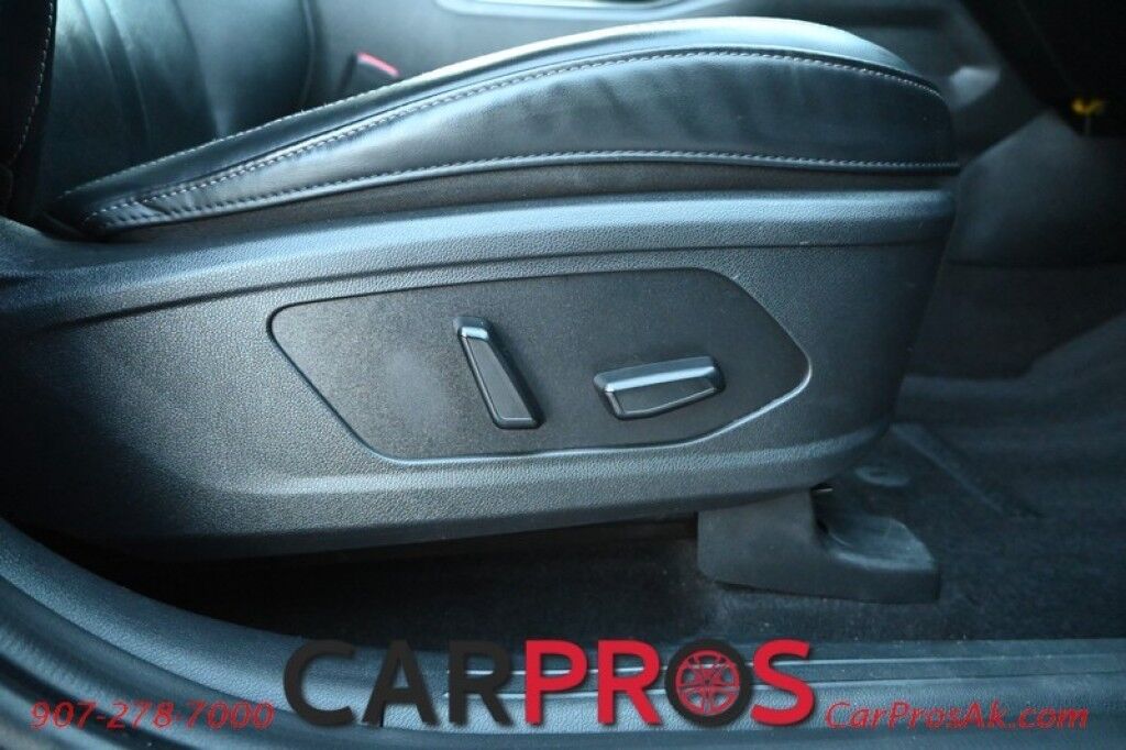 2023 Kia Sorento Hybrid EX - Power & Heated Leather Seats - Push To Start - Navigation - Bluetooth - 3rd Row - Seats 6 - Remote Start - Backup Camera - Blind Spot Alert - Keyless Entry & Push to Start - Rear Parking Sensors Anchorage AK