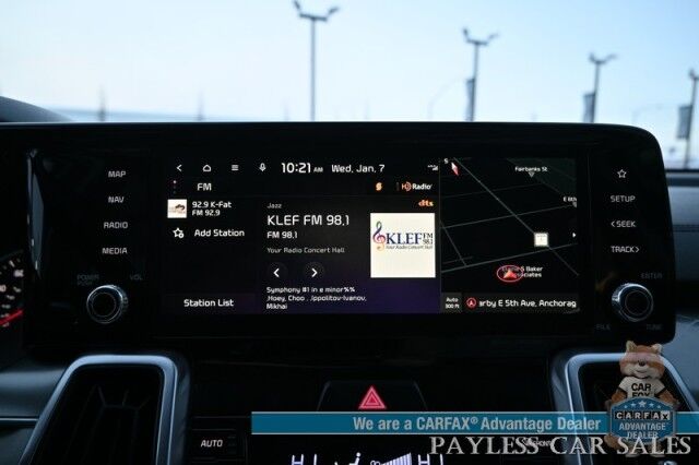 2023 Kia Sorento Hybrid EX / AWD / Auto Start / Power & Heated Leather Seats / NAV / Adaptive Cruise Control / Lane Departure & Blind Spot Alert / Apple CarPlay & Android Auto / Back Up Camera / 3rd Row / Seats 6 / 1-Owner Anchorage AK