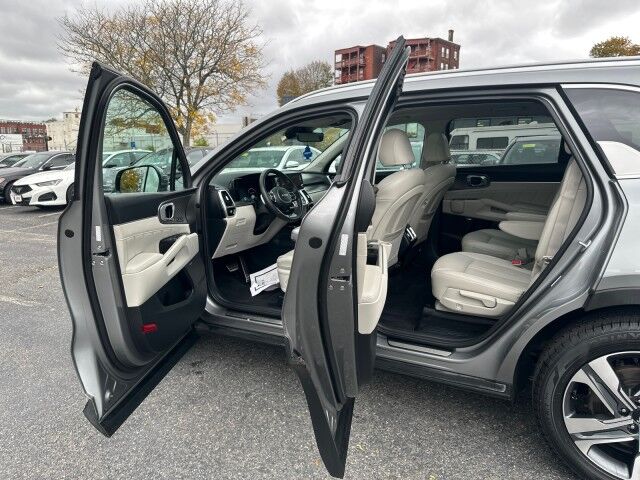 2023 Kia Sorento Hybrid SX Prestige Worcester MA 2023 Kia Sorento Hybrid SX Prestige Worcester MA