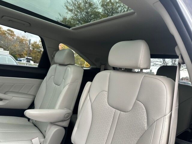 2023 Kia Sorento Hybrid SX Prestige Worcester MA 2023 Kia Sorento Hybrid SX Prestige Worcester MA