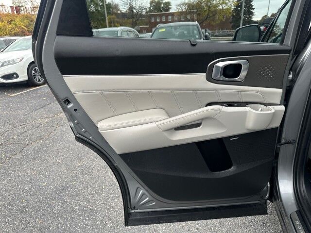 2023 Kia Sorento Hybrid SX Prestige Worcester MA 2023 Kia Sorento Hybrid SX Prestige Worcester MA