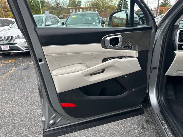 2023 Kia Sorento Hybrid SX Prestige Worcester MA 2023 Kia Sorento Hybrid SX Prestige Worcester MA