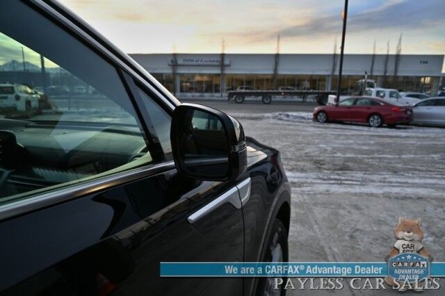 2023 Kia Sorento LX / AWD / Lane Departure & Blind Spot Alert / Forward Collision Alert / Apple CarPlay & Android Auto / Back Up Camera / Keyless Entry / 3rd Row / Seats 7 / Only 11K Miles / 1-Owner Anchorage AK