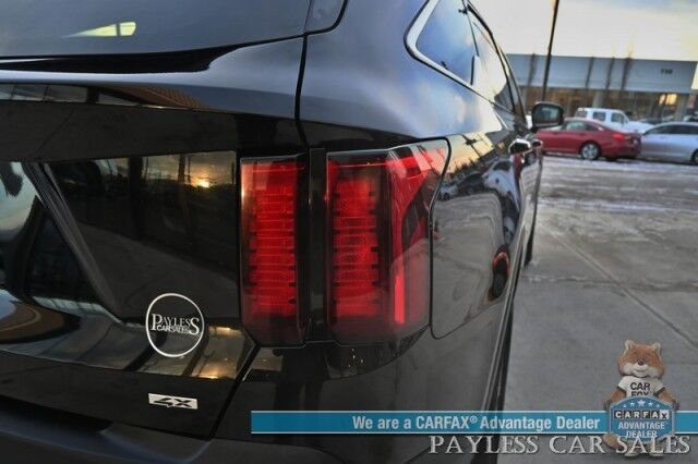 2023 Kia Sorento LX / AWD / Power Mirrors, Windows & Locks / Lane Departure & Blind Spot Alert / Forward Collision Alert / Apple CarPlay & Android Auto / Keyless Entry / 3rd Row / Seats 7 / Only 11K Miles / 1-Owner Anchorage AK