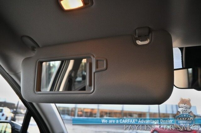 2023 Kia Sorento LX / AWD / Power Mirrors, Windows & Locks / Lane Departure & Blind Spot Alert / Forward Collision Alert / Apple CarPlay & Android Auto / Keyless Entry / 3rd Row / Seats 7 / Only 11K Miles / 1-Owner Anchorage AK