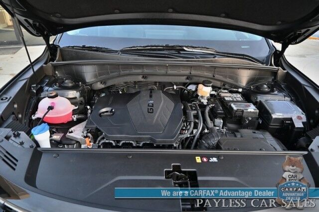 2023 Kia Sorento LX / AWD / Power Mirrors, Windows & Locks / Lane Departure & Blind Spot Alert / Forward Collision Alert / Apple CarPlay & Android Auto / Keyless Entry / 3rd Row / Seats 7 / Only 11K Miles / 1-Owner Anchorage AK