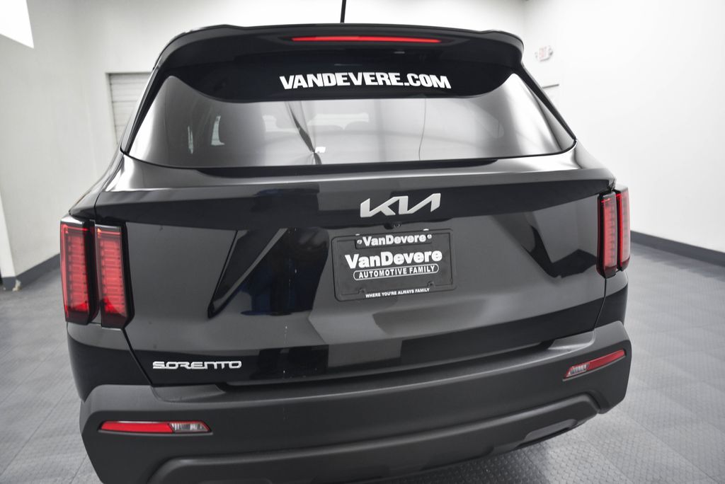 2023 Kia Sorento LX Akron OH