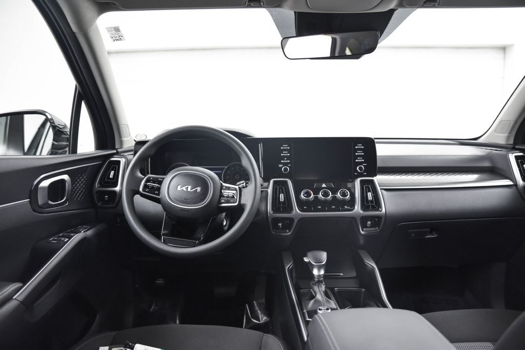 2023 Kia Sorento LX Akron OH