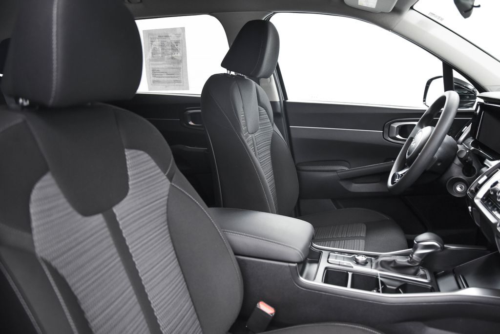 2023 Kia Sorento LX Akron OH