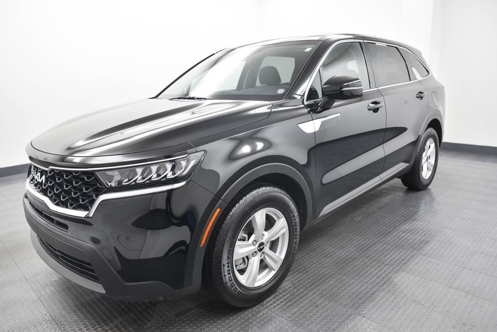 2023 Kia Sorento LX Akron OH