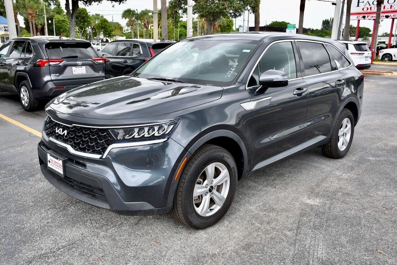 2023 Kia Sorento LX