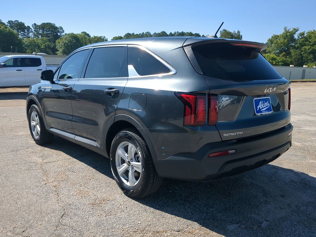 2023 Kia Sorento LX Appleton WI