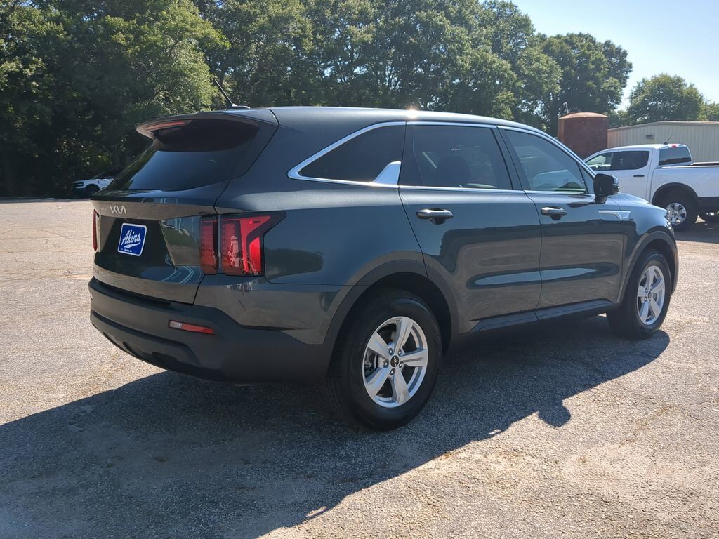 2023 Kia Sorento LX Appleton WI