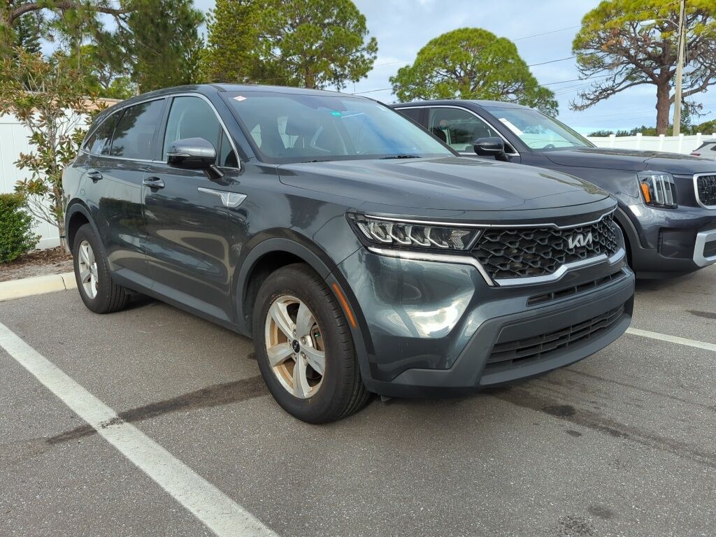 2023 Kia Sorento LX Oshkosh WI