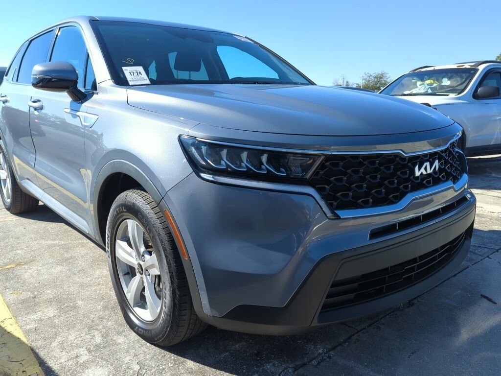 2023 Kia Sorento LX