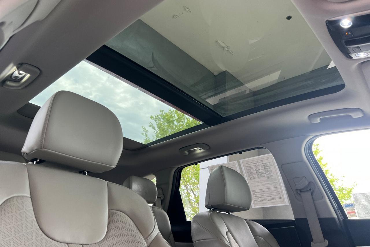 2023 Kia Sorento Plug-In Hybrid SX Prestige Roseville CA