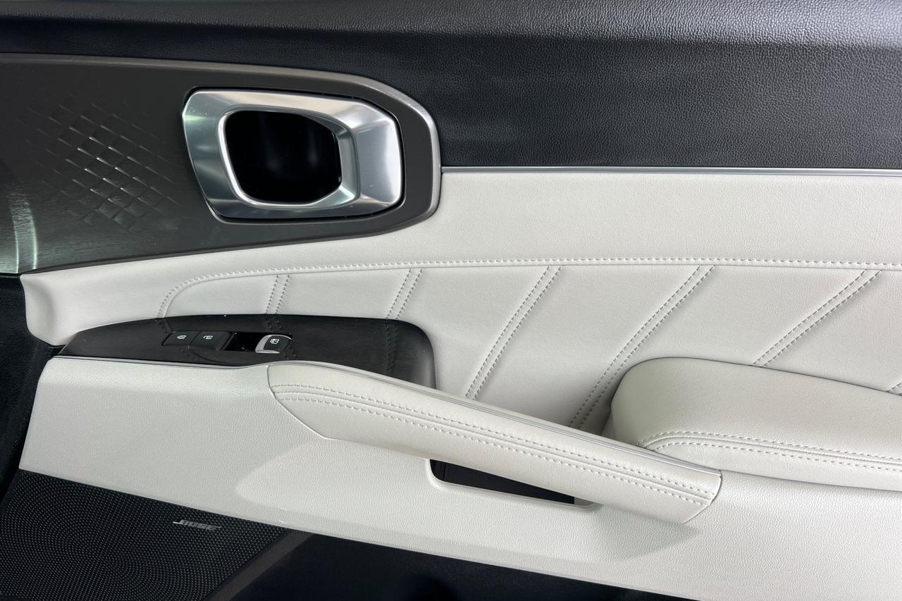 2023 Kia Sorento Plug-In Hybrid SX Prestige Roseville CA