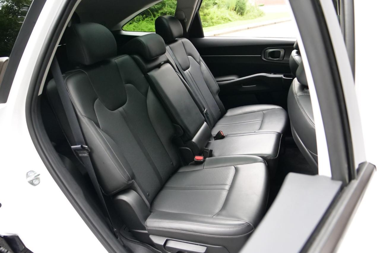 2023 Kia Sorento S / PANO Sunroof / Third Row / Heated Seats! Lincolnton NC