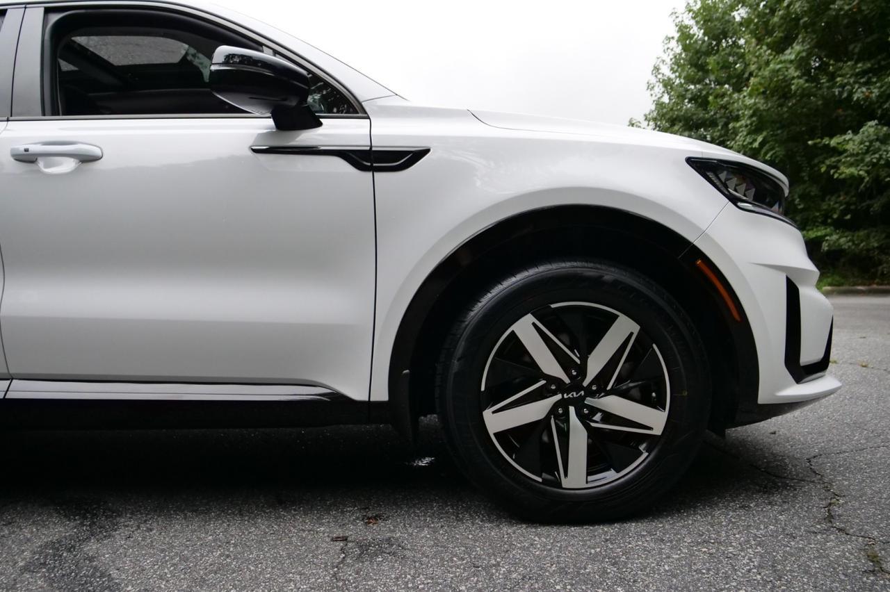 2023 Kia Sorento S / PANO Sunroof / Third Row / Heated Seats! Lincolnton NC