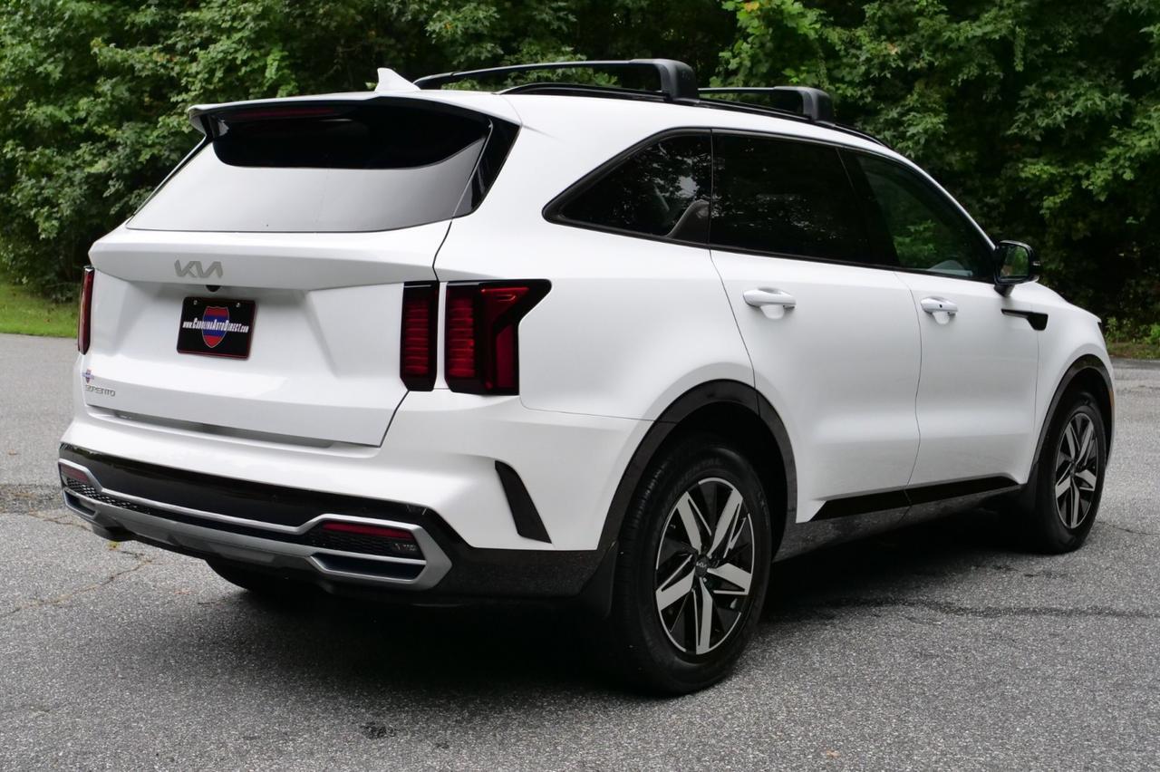 2023 Kia Sorento S / PANO Sunroof / Third Row / Heated Seats! Lincolnton NC