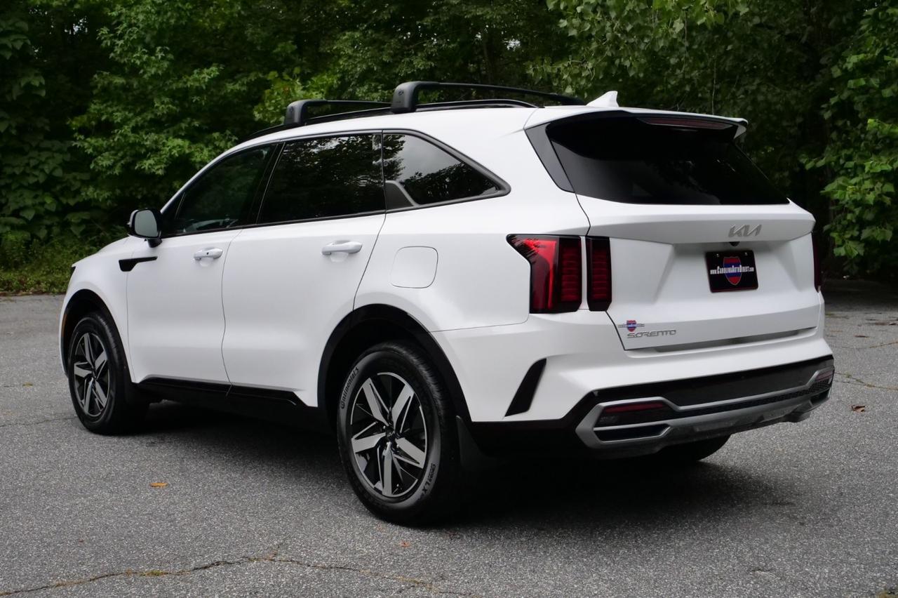 2023 Kia Sorento S / PANO Sunroof / Third Row / Heated Seats! Lincolnton NC