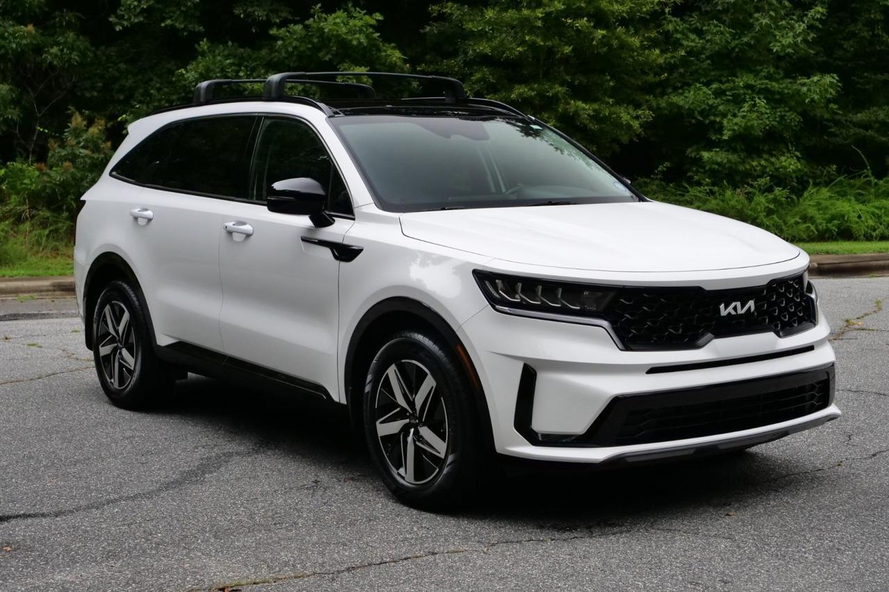 2023 Kia Sorento S / PANO Sunroof / Third Row / Heated Seats! Lincolnton NC
