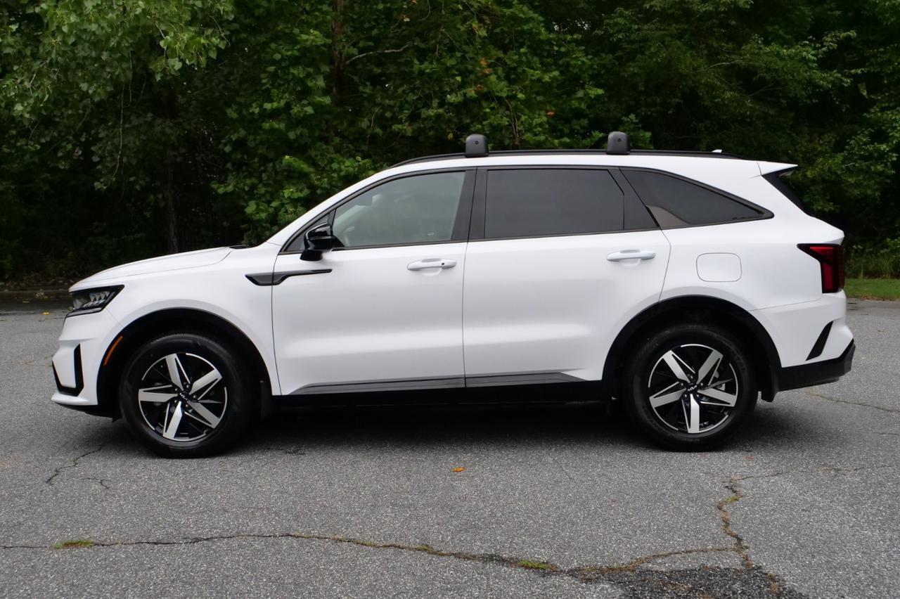 2023 Kia Sorento S / PANO Sunroof / Third Row / Heated Seats! Lincolnton NC