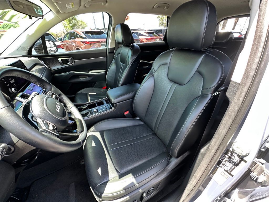 2023 Kia Sorento S