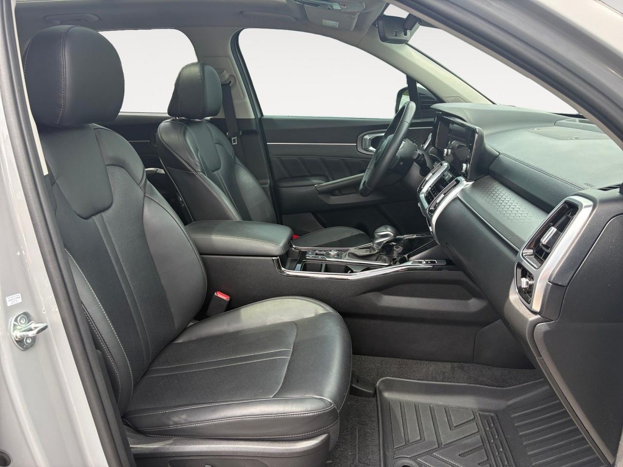 2023 Kia Sorento SX, PANORAMIC MOONROOF, CAPTAINS CHAIRS, POWER 3RD ROW, BLIND SPOT ALERT, LANE KEEP ASSIST, FORWARD COLLISION WARNING, HEATED SEATS, APPLE CARPLAY/ANDROID AUTO, POWER LIFTAGTE, LOW MILES, ONLY 1 OWNER, THIS KIA HAS IT ALL FOR THE WHOLE FAMILY! Virginia Beach VA