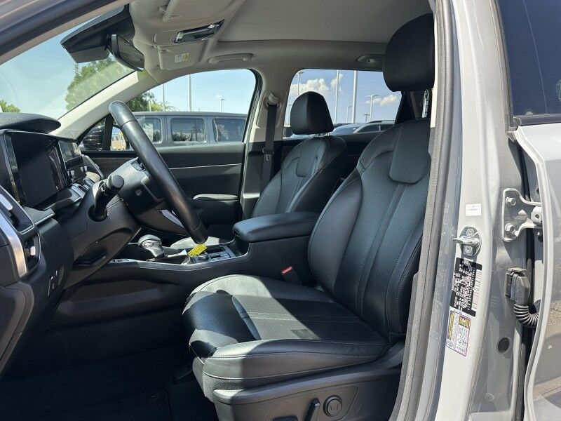 2023 Kia Sorento X-Line EX - Photo 11
