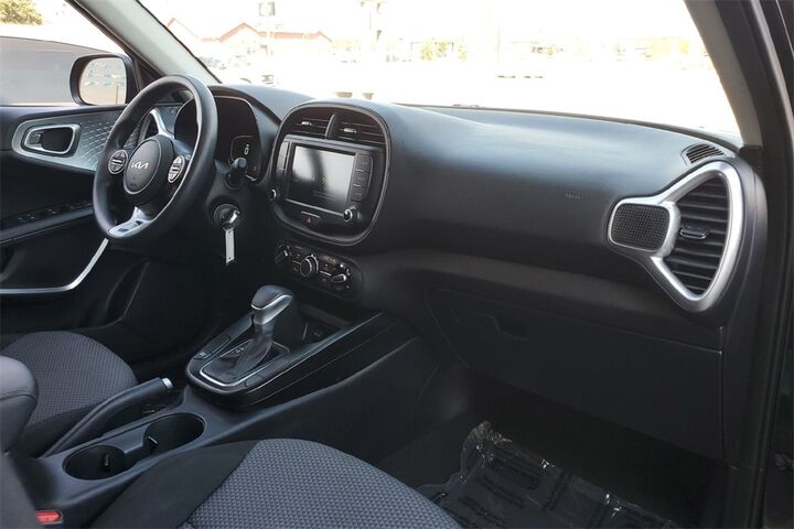 2023 Kia Soul LX  TX