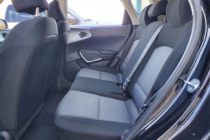 2023 Kia Soul LX  TX