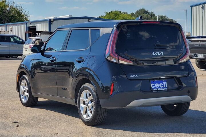 2023 Kia Soul LX  TX