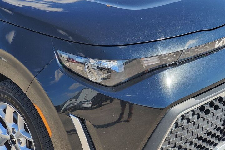2023 Kia Soul LX  TX