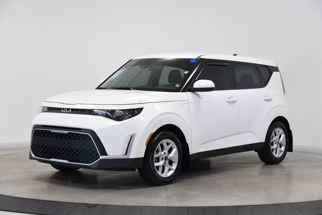 2023 Kia Soul LX Akron