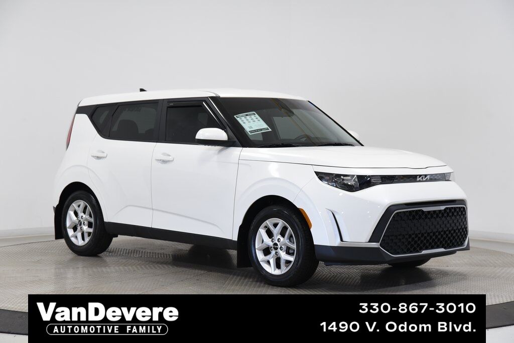 2023 Kia Soul LX Akron