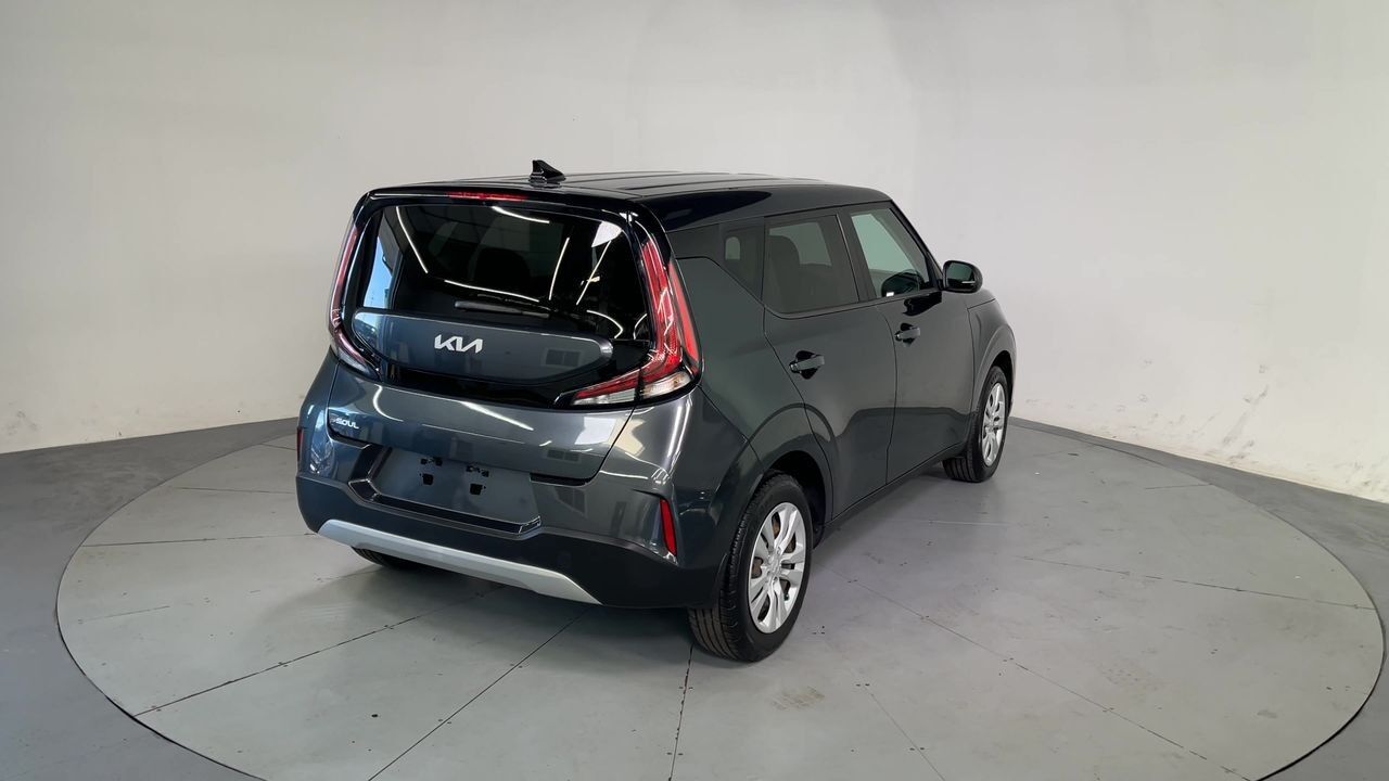 2023 Kia Soul LX - Photo 8