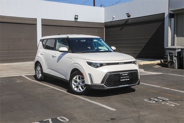 2023 Kia Soul LX
