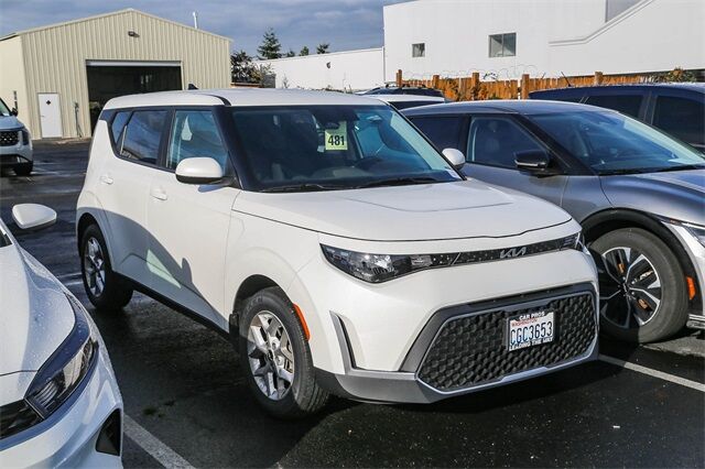 2023 Kia Soul LX