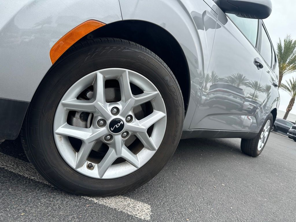 2023 Kia Soul LX