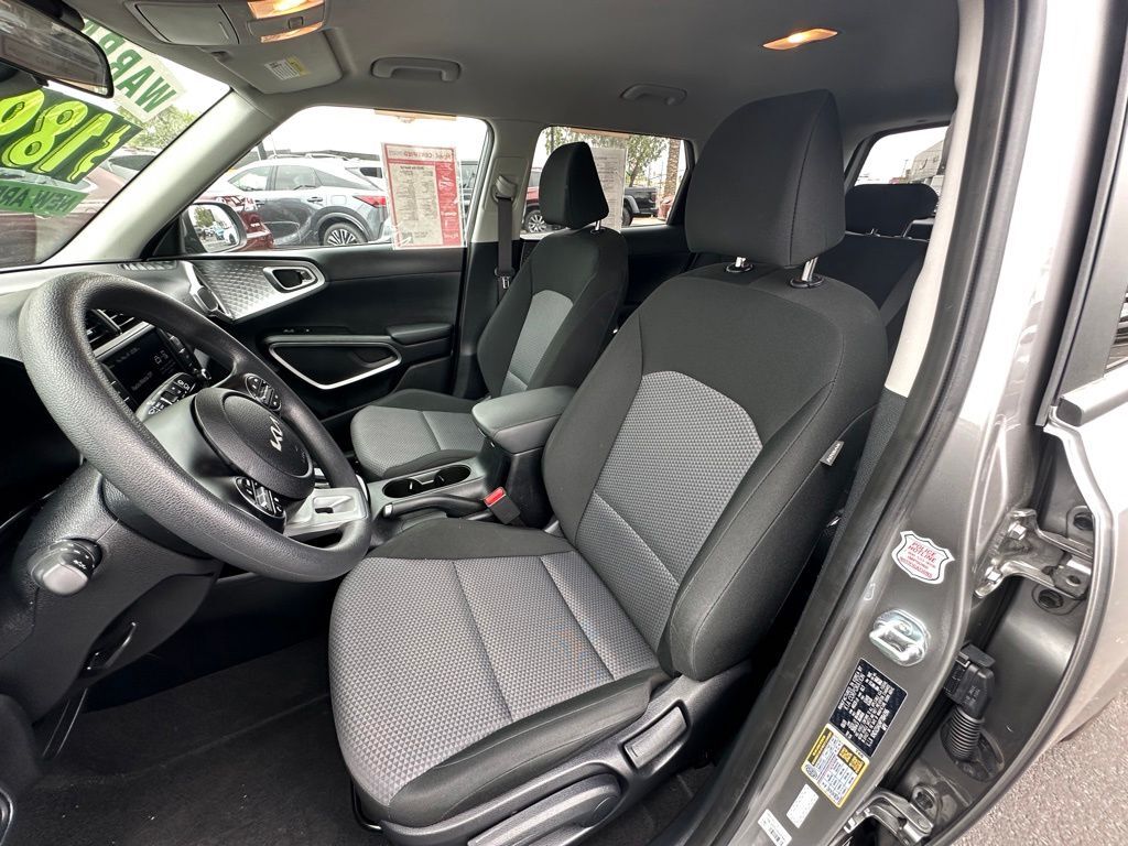 2023 Kia Soul LX