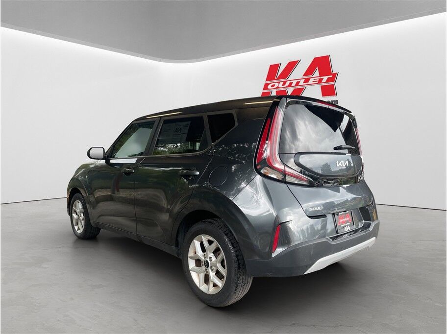 2023 Kia Soul LX Wagon 4D