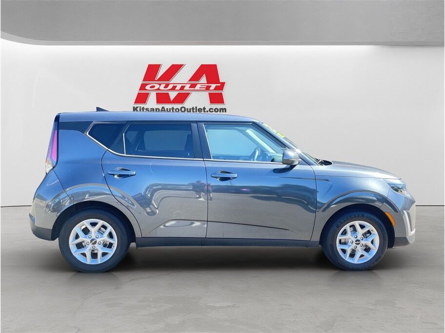 2023 Kia Soul LX Wagon 4D