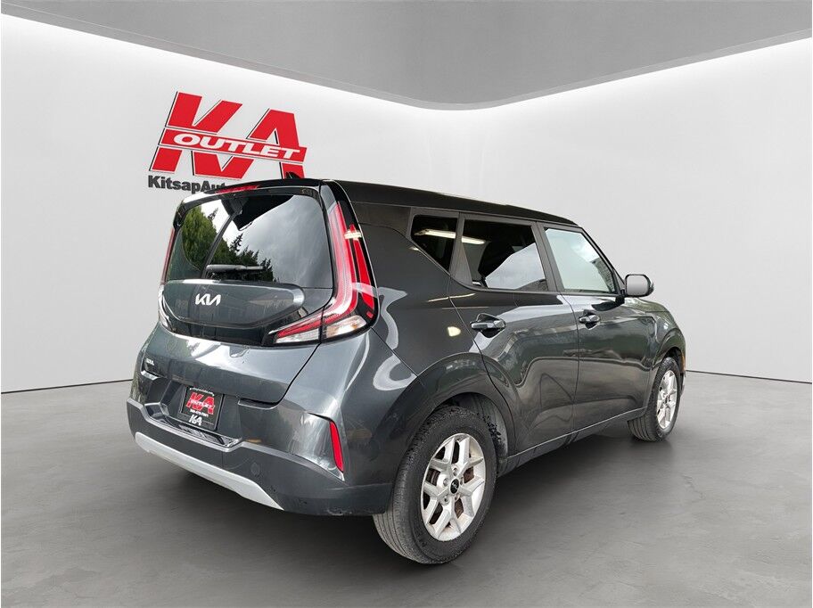 2023 Kia Soul LX Wagon 4D