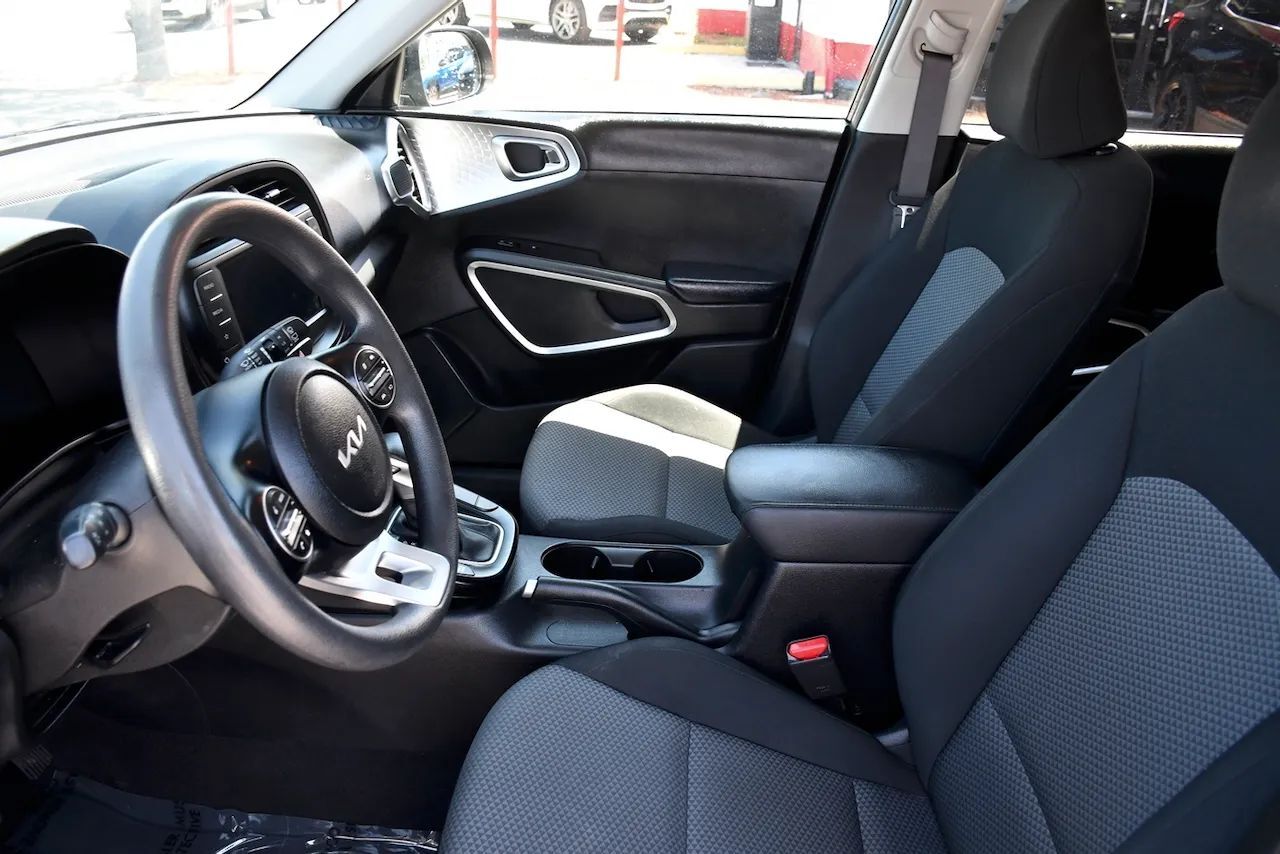 2023 Kia Soul LX Wagon 4D Doral FL