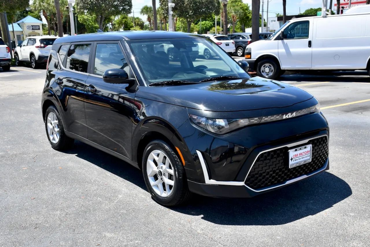 2023 Kia Soul LX Wagon 4D Doral FL