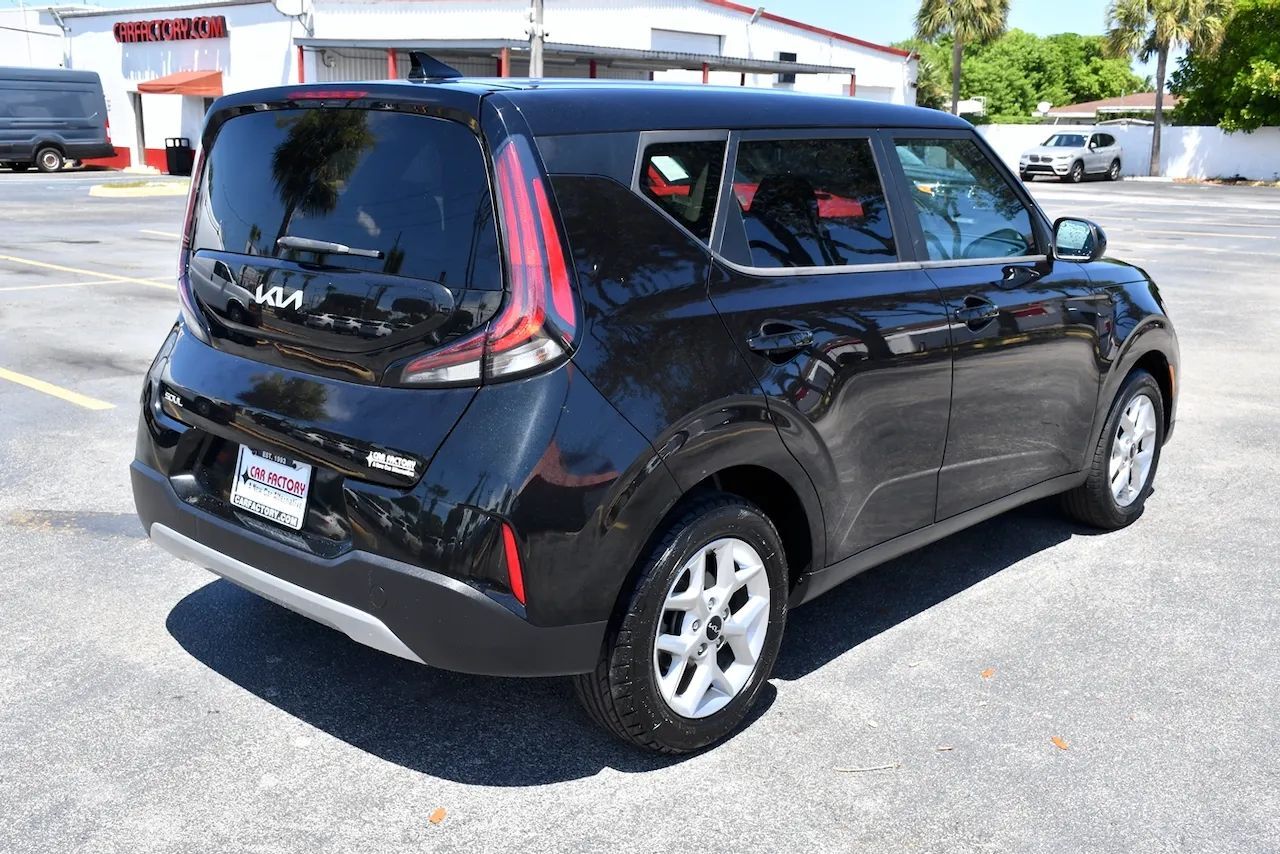 2023 Kia Soul LX Wagon 4D Doral FL