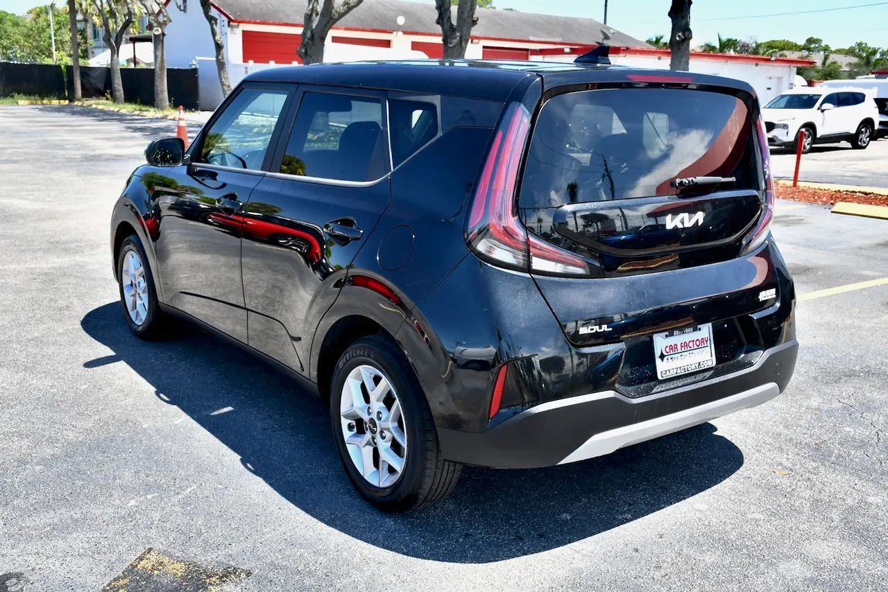 2023 Kia Soul LX Wagon 4D Doral FL